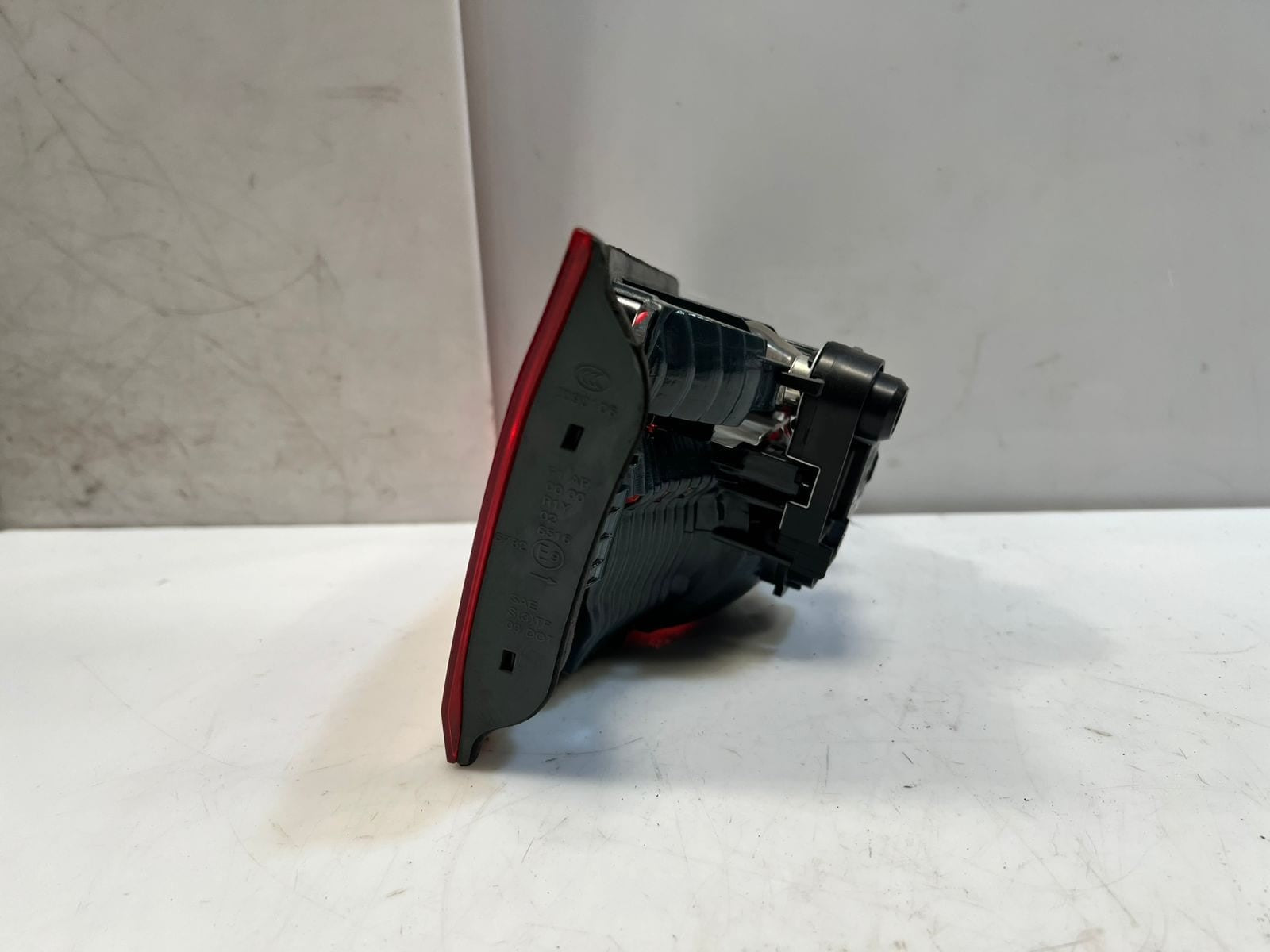 2012-2015 BMW 3' F30 F31 328i 335i F80 M3 LCI RIGHT REAR Tail Light 7371112 OEM
