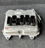 Load image into Gallery viewer, BMW F01 F02 F06 F07 F12  550i 650i 8 614 ENGINE CONTROL UNIT MODULE - 8614915
