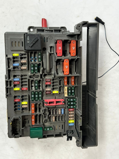 2008-2015 BMW 328i E81 650I Power Distribution Fuse And Relay Box 9119445 OEM