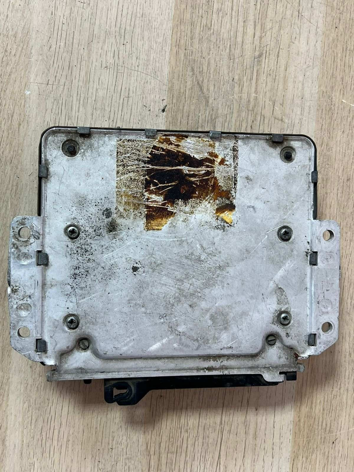 BMW E30 320i E34 520i M20 M20B20 Engine Control Unit ECU DME 0261200152 1714997