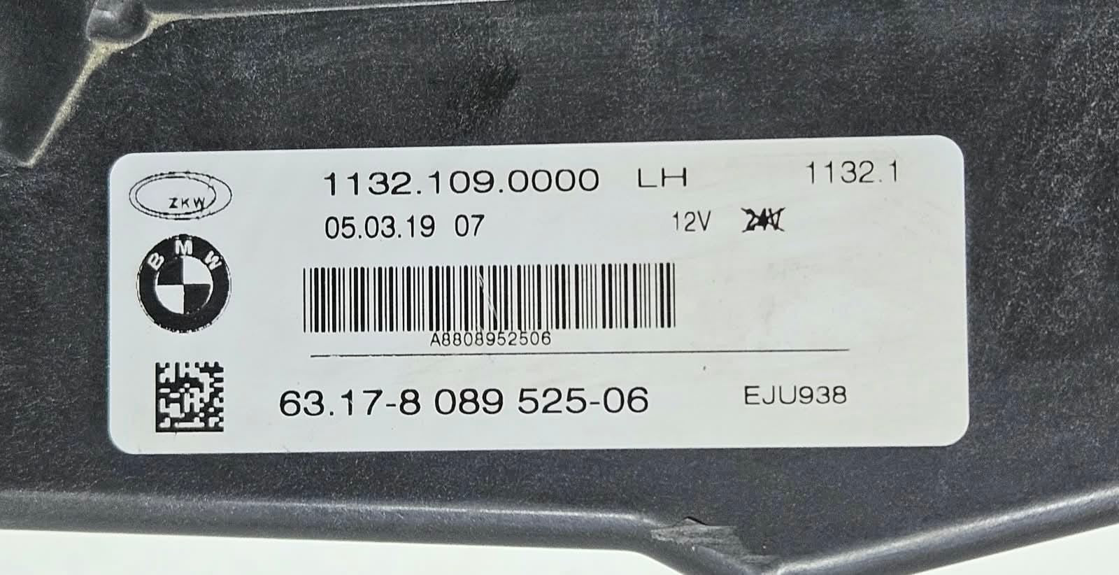 8089525-2018-2022 BMW X5 G05 B57 RHD Front  Left Fog Light OEM