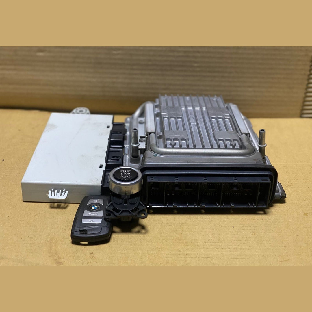 BOSCH 2009-2013 BMW 750i Engine Control Module 7608099 BMW 550i and 750i F01 F02