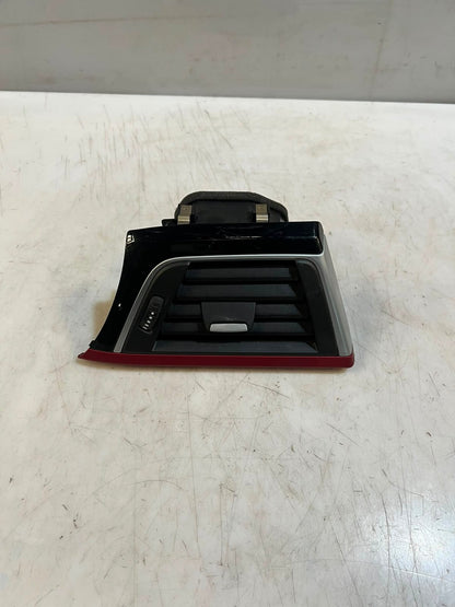 BMW 4' F30, F31, F80 F36 F32 F82 M4 Dashboard Air Vent Grille Right 9231995 OEM