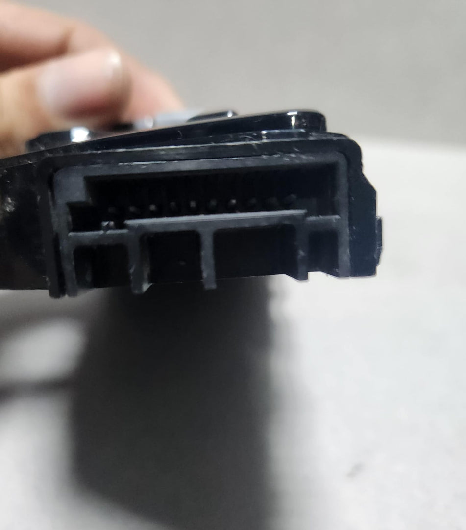 2017-2023 BMW 540i Front Left Seat Adjustment Switch 6834261 540i G30 M5 F90 