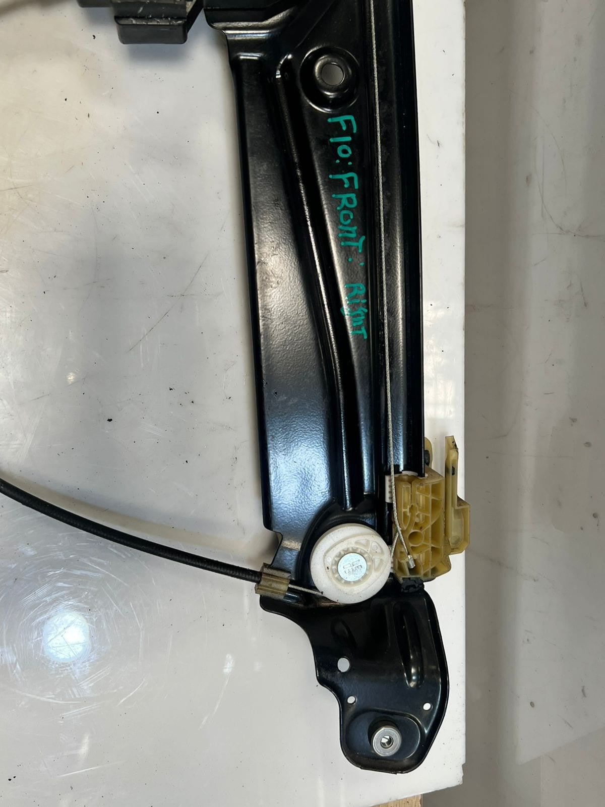 2014 BMW M5 F10 Front RIGHT Door Window Regulator With Motor 7182112 OEM