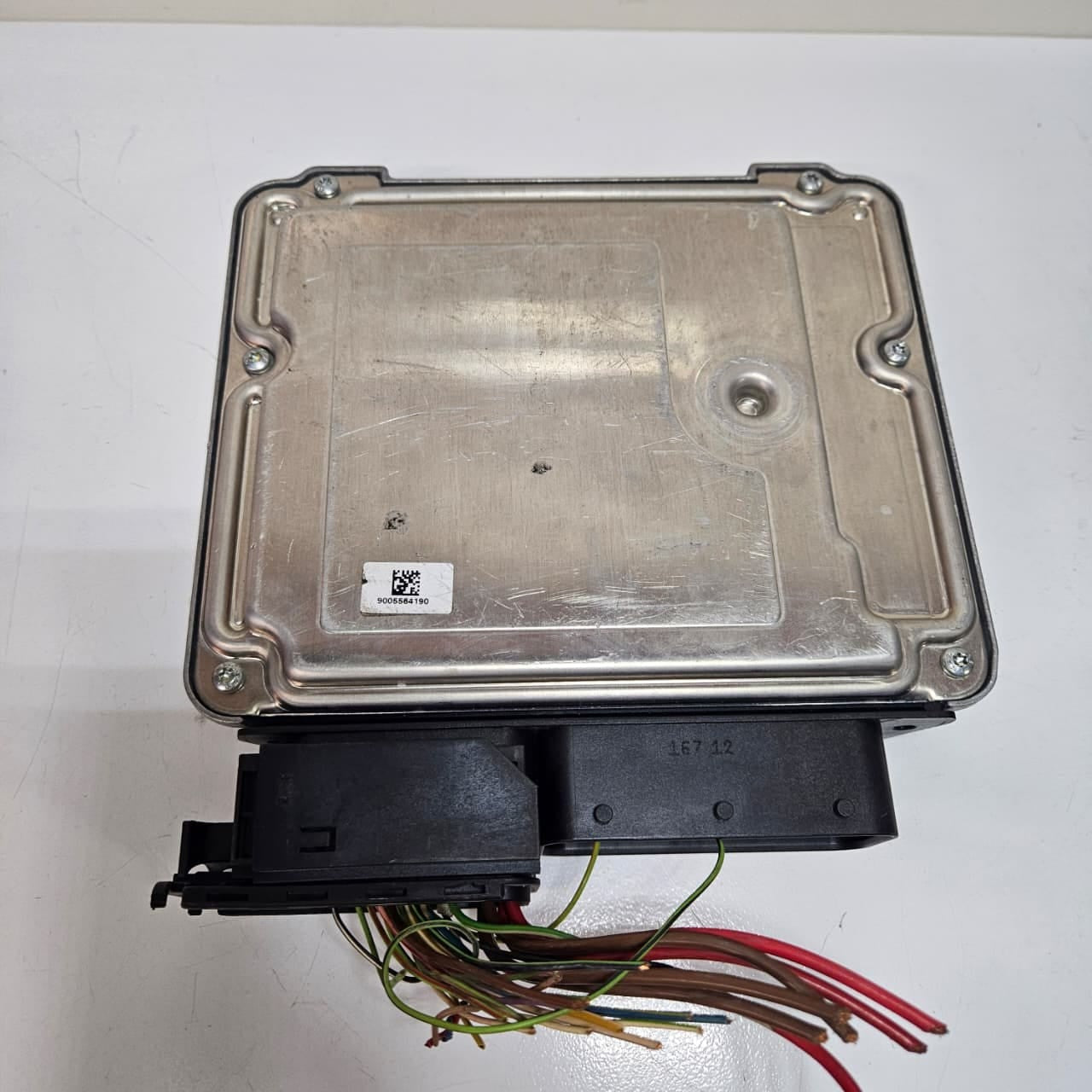 OEM BMW F10 520D Engine ECU DDE N47 BOSCH engine 8574092