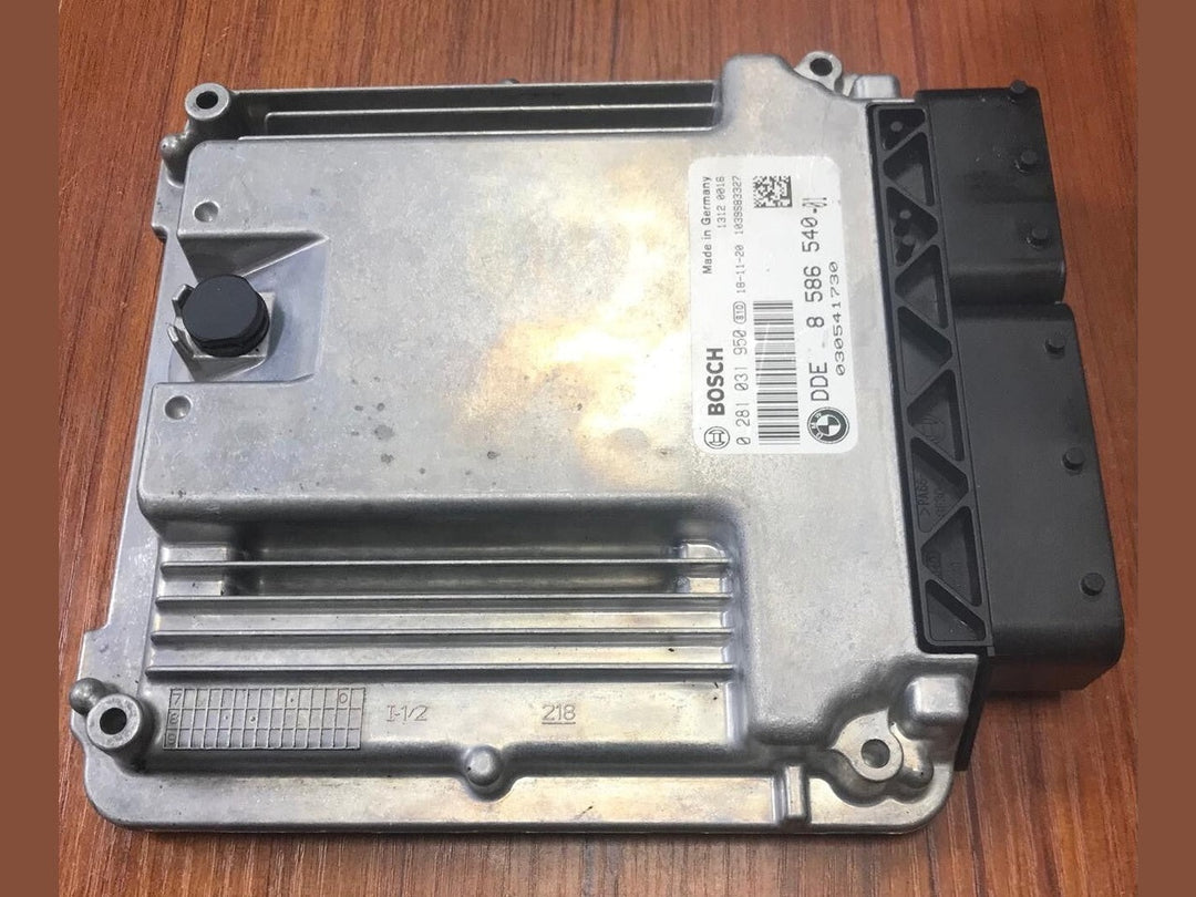 BMW 330d N57N ENGINE CONTROL ECU MODULE DDE 8586540