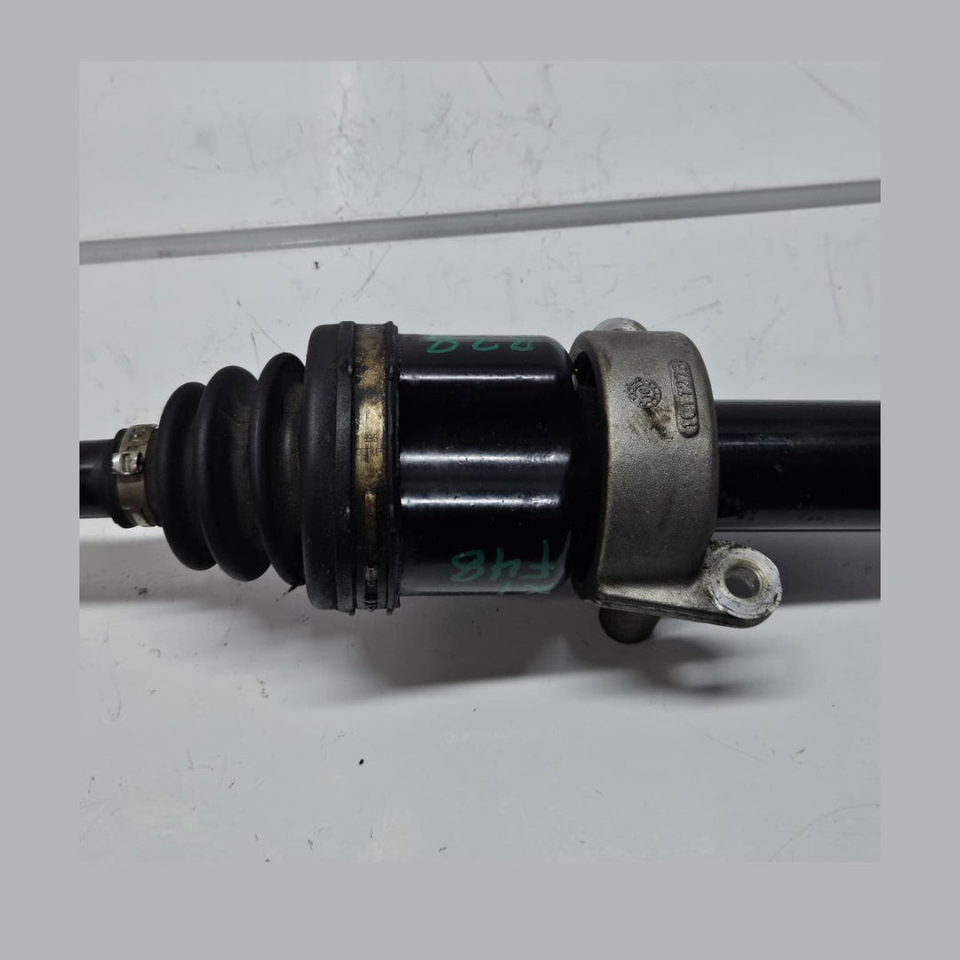 2015-2022 BMW 1 2 Series F52, F45 F46, X1 F48, X2 Front Right Driveshaft 8657704