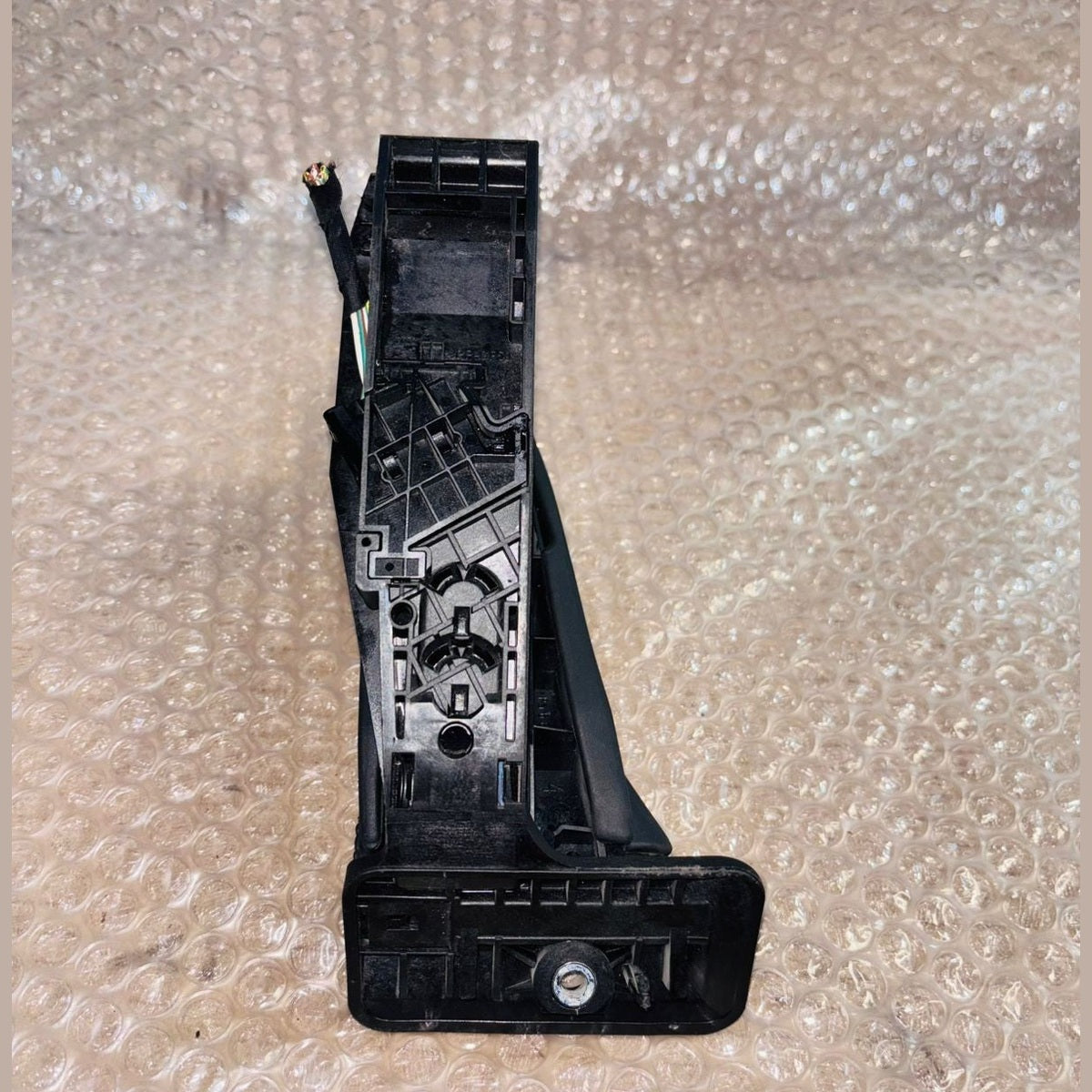 BMW 7 SEIRES ACCELERATOR GAS PEDAL OEM 6789998