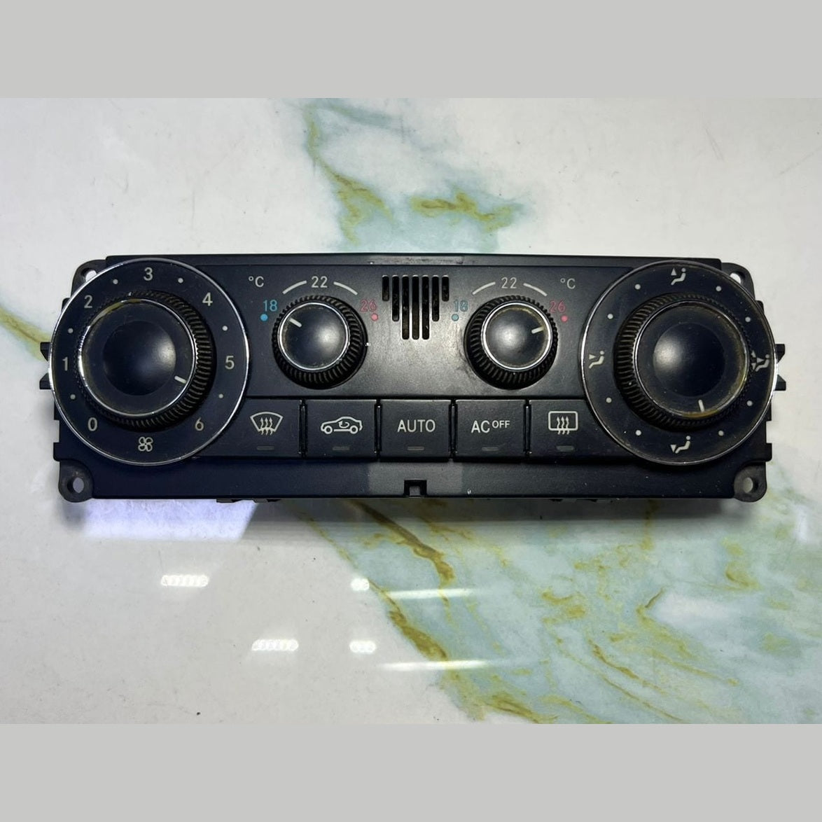 Mercedes Climate Control Unit A2038301785