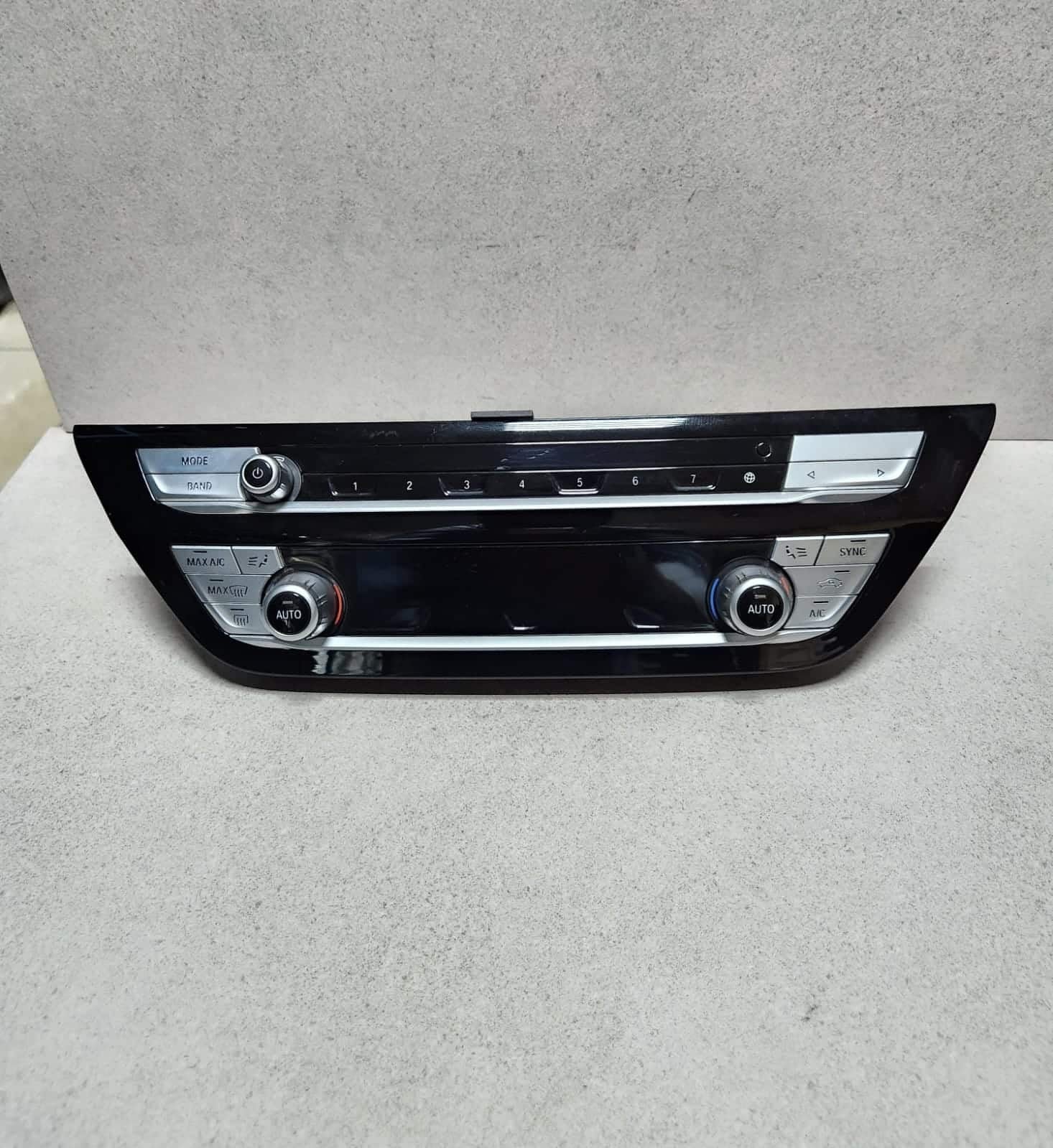 2017-2020 BMW 530i Ac Panel Control 5A09B29 G30 5 Series