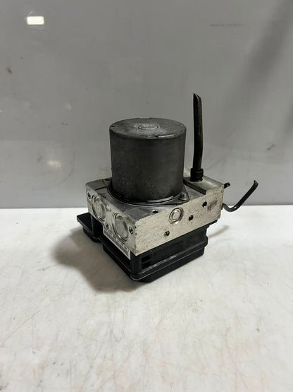 BMW 5 Series E60 E61 E63 E64 ABS Pump with Control Module 6766300 OEM
