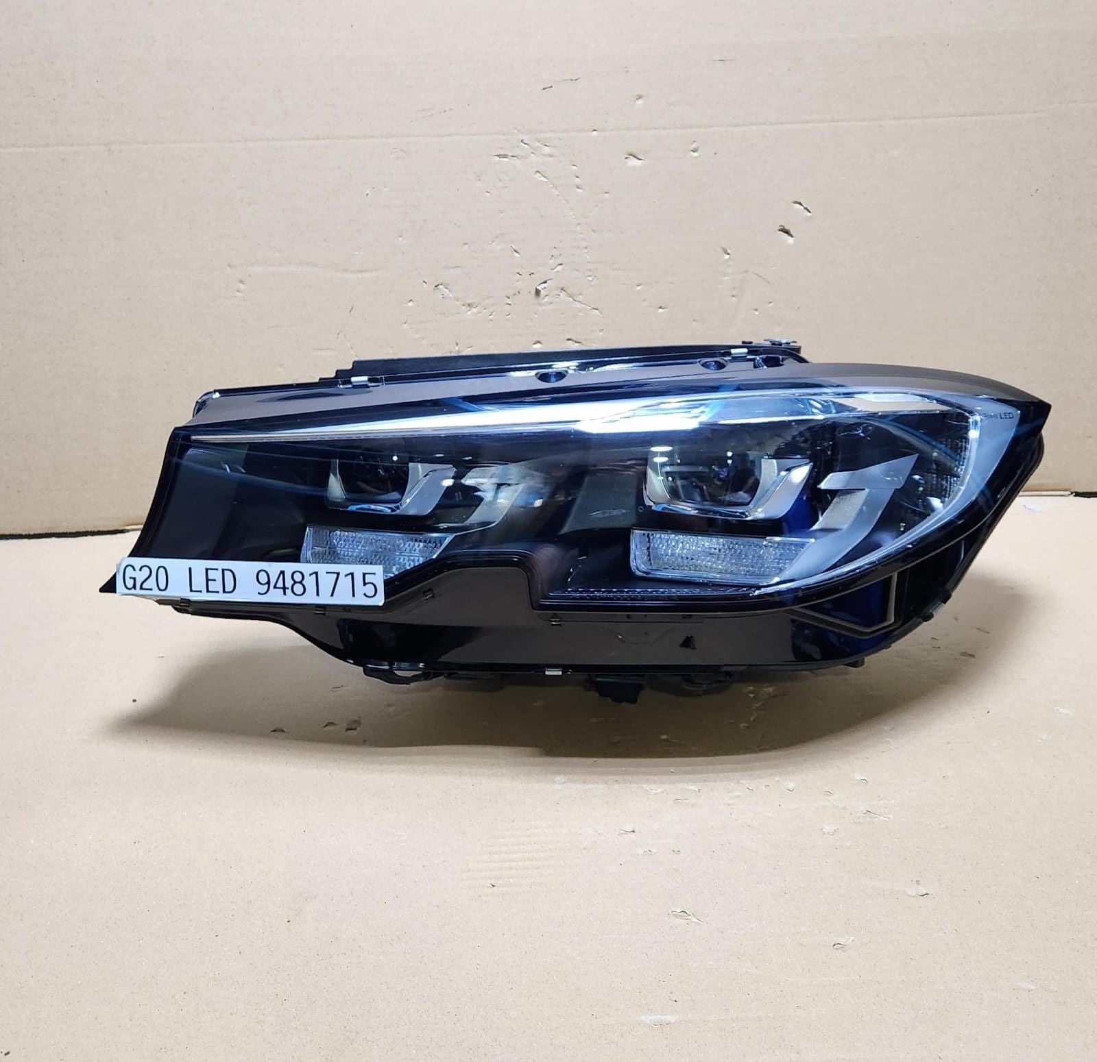 Genuine 2019-2023 BMW 330i Front LEFT Headlight 9481715 G20 and G21