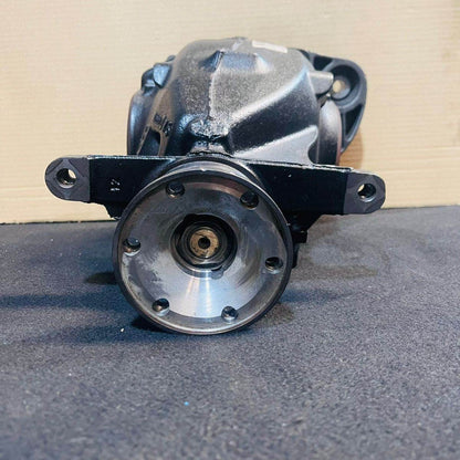 2006-2007 BMW 525i BMW 5 Series E60 E61 525i 523i Rear Differential 7560606
