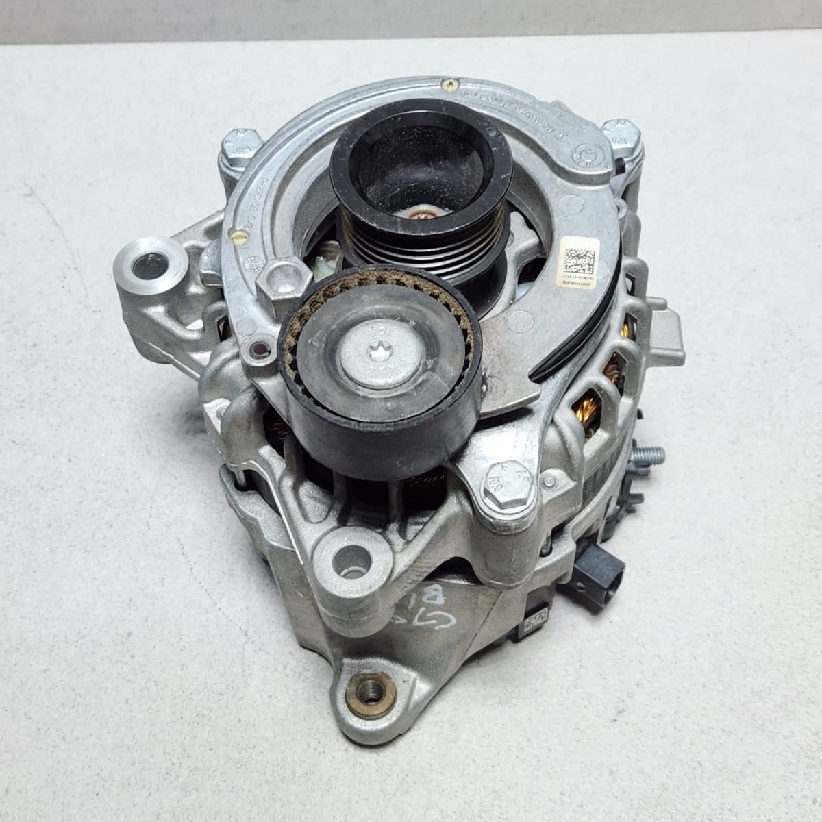 2016-2019 BMW 740i Alternator 8571357 5 Series G30 7 Series G11 740i 2.0 B46