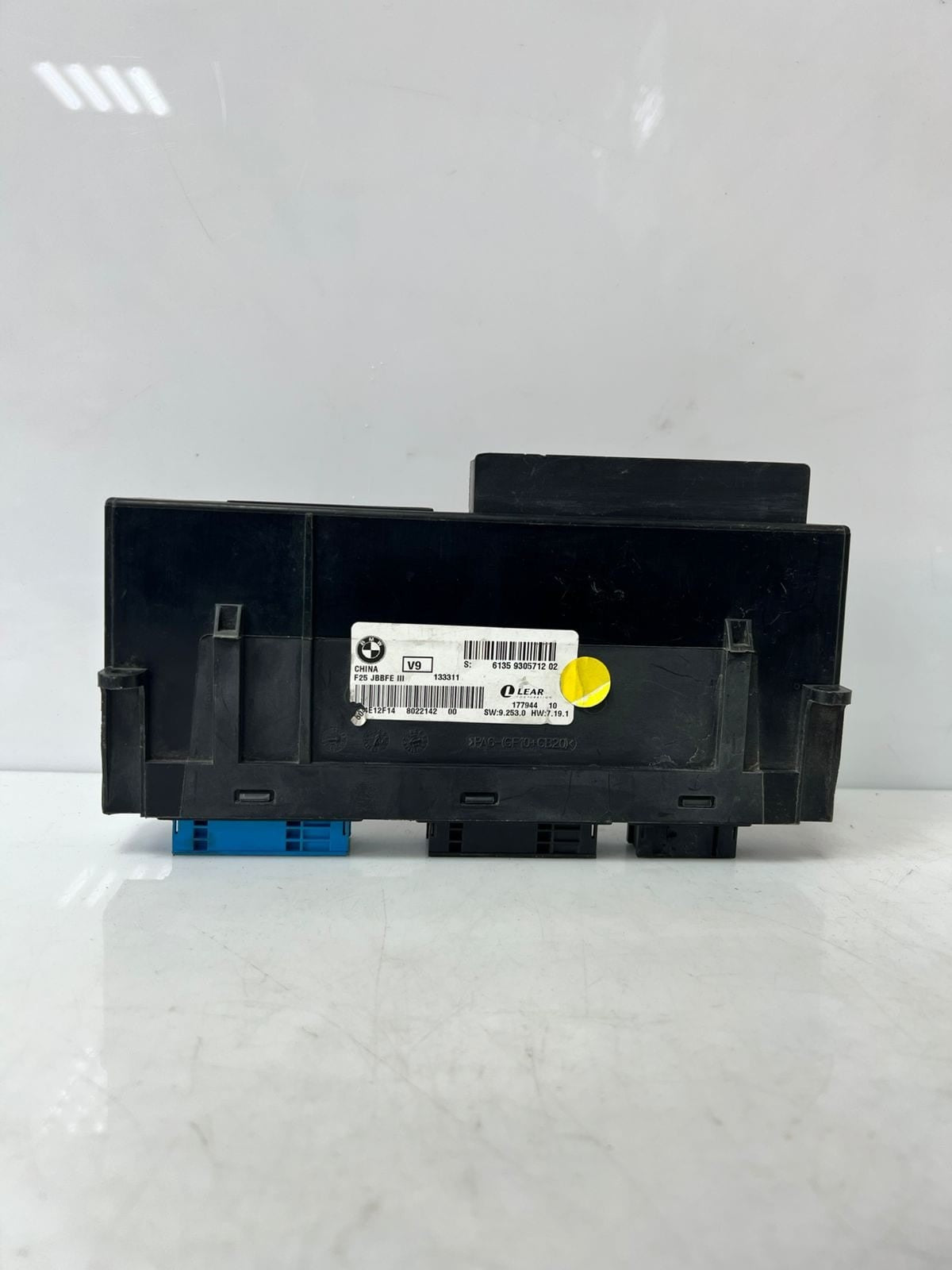 2011-2017 BMW X3 F25 and X4 F26 Body Control Module Junction Box 9305712 OEM