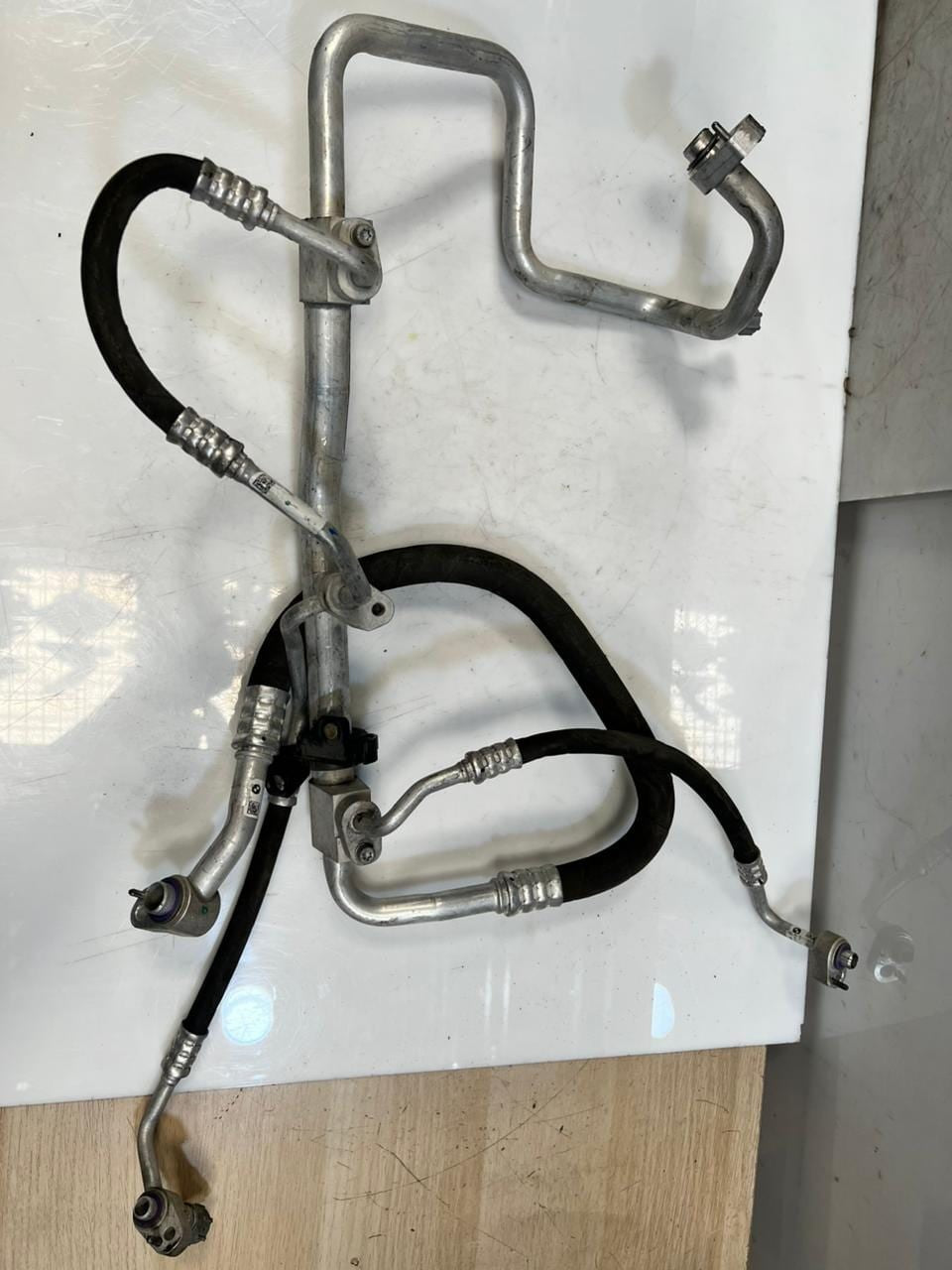 2022-2025 BMW iX 120 A/C Air Conditioning Pipe/Hose 5A01C90 ELECTRIC OEM