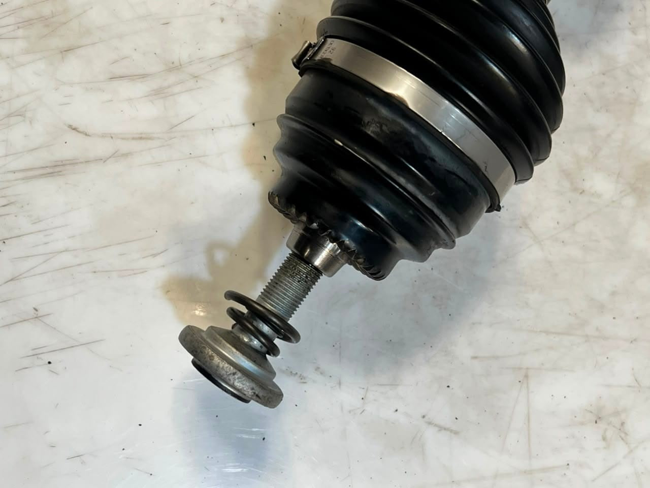 BMW F45 F46 F48 F54 F60 FRONT LEFT SIDE Drive Shaft AXLE Front 8643383 OEM