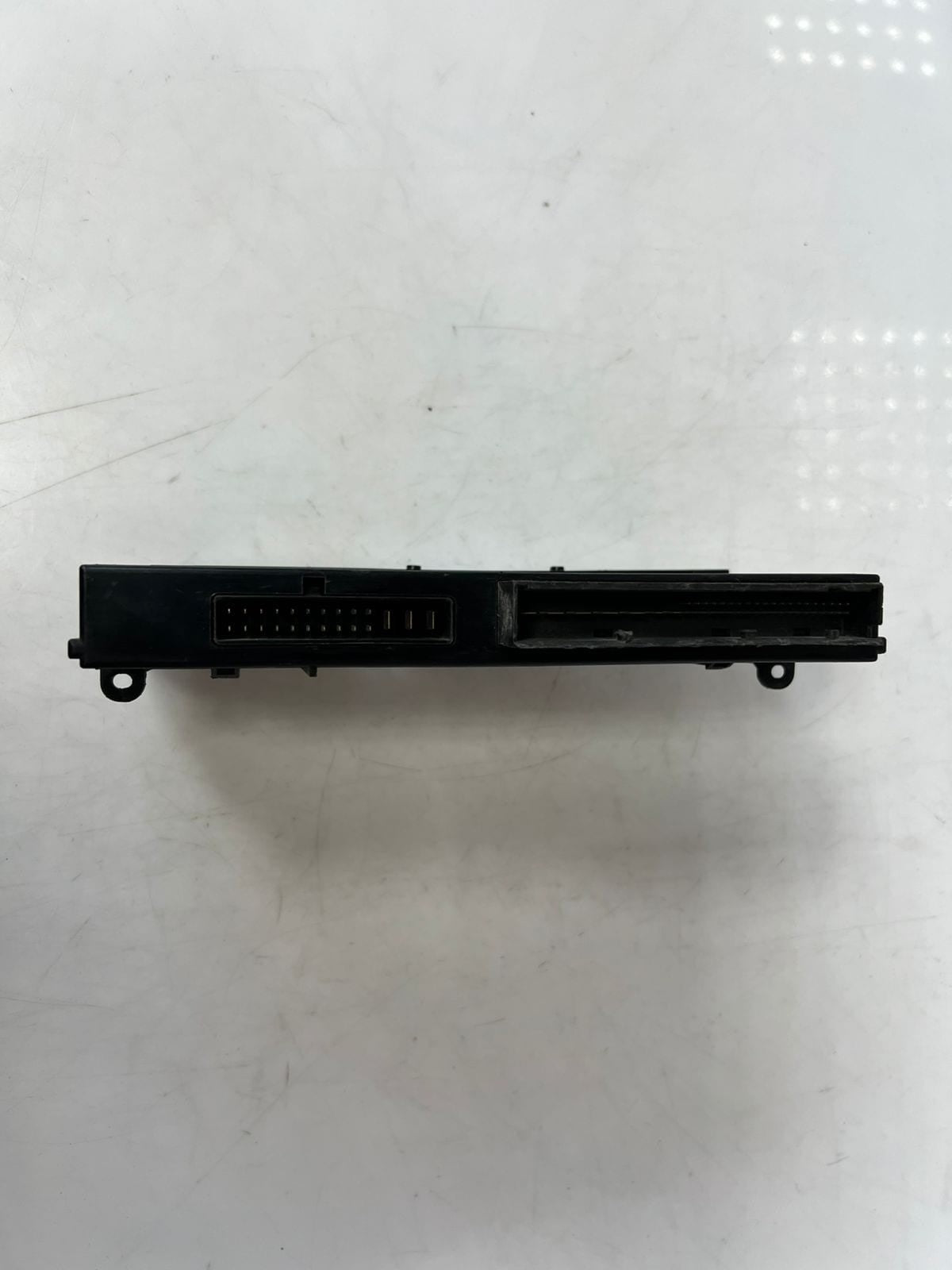 2004 - 2013 BMW 1 Series E81 E87 Body Control Module BCM 9177983 OEM
