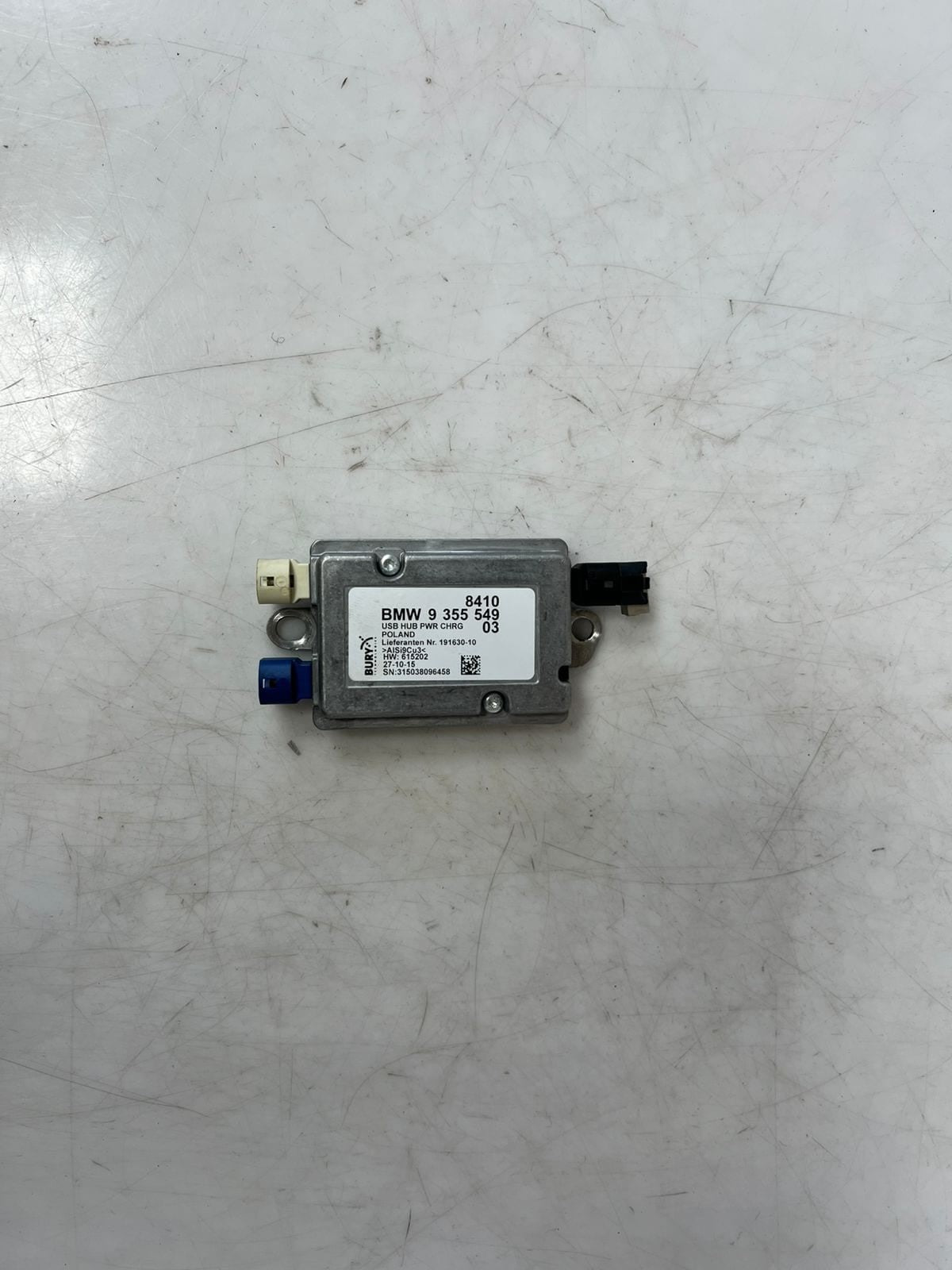 2016-22 BMW 330i F20 F21 F22 F30 F32 F45 F87 USB Hub Control Module 9355549 OEM