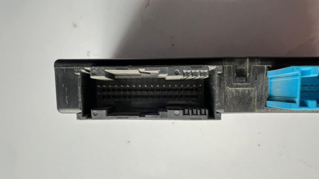 2009-15 BMW 750i Central Gateway Control Module 9266407 F10 5-Series and F02 7-S
