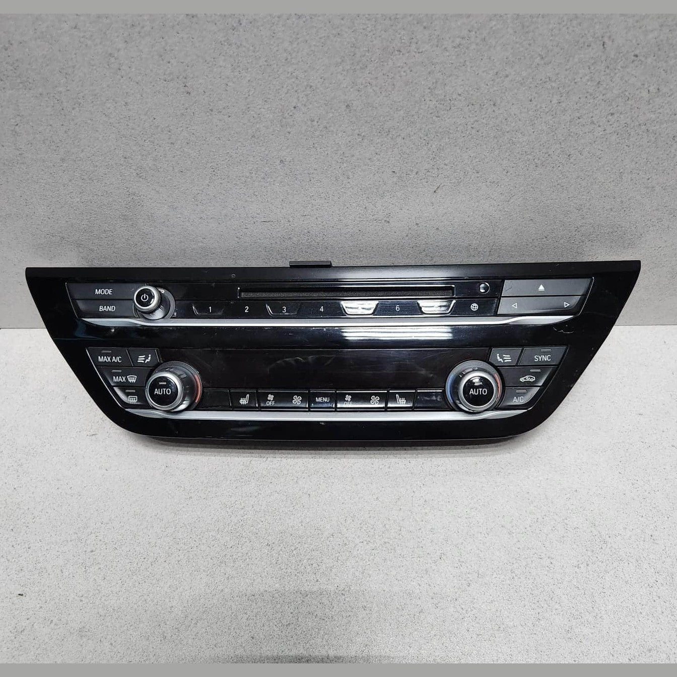 2018 BMW 540d xDrive Climate Control Switch Panel 6999402 530i 540i G30