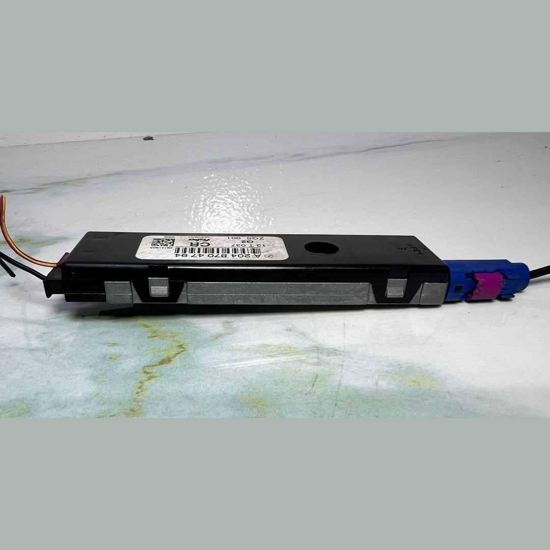 Mercedes Antenna Amplifier A2048704794 E-Class Coupe C207 W204 C-Class