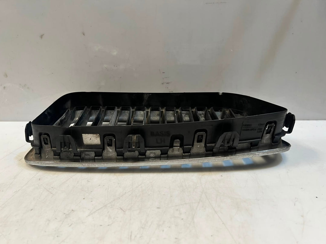 2010-2013 BMW 528i 535i 5 Series F10 F11 Front Bumper Kidney Grille 7200727