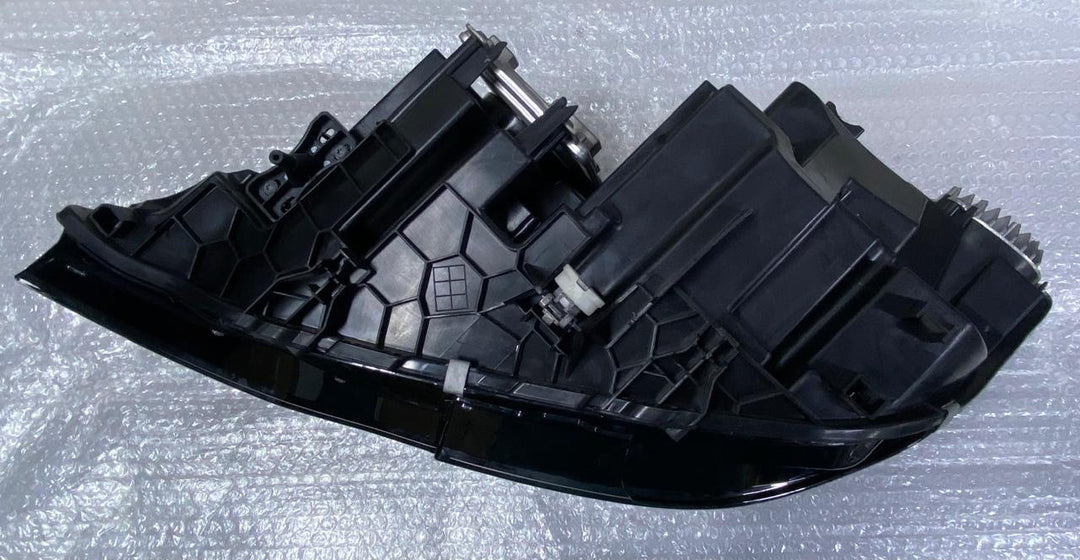 OEM BMW 3 Series G20 G21 RIGHT Side LED Headlight LHD ECE 9481721 No module