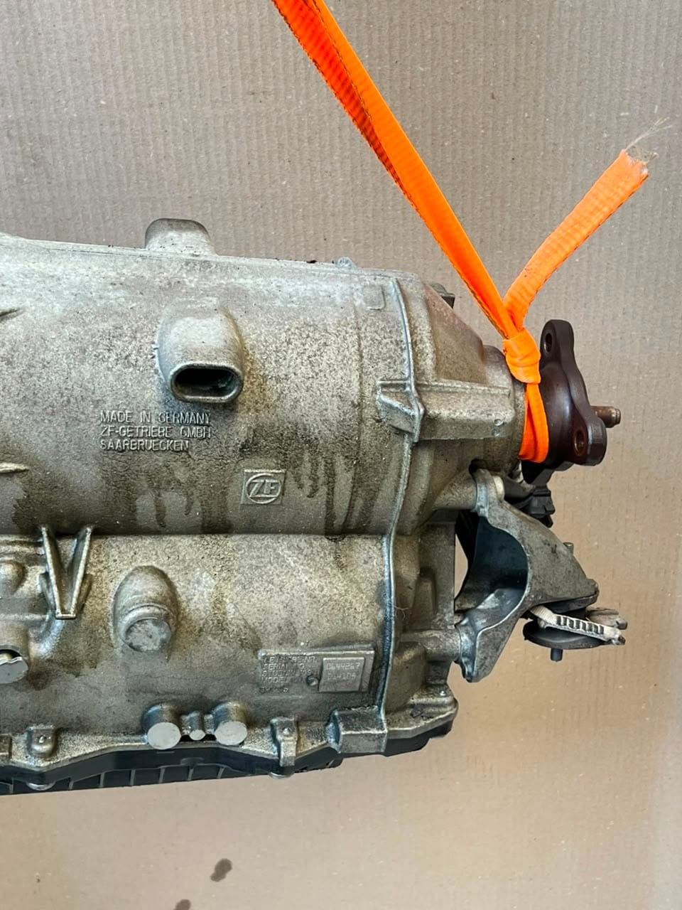2013-2016 BMW 320i F30 Automatic Transmission Assembly 8618881 8HP45
