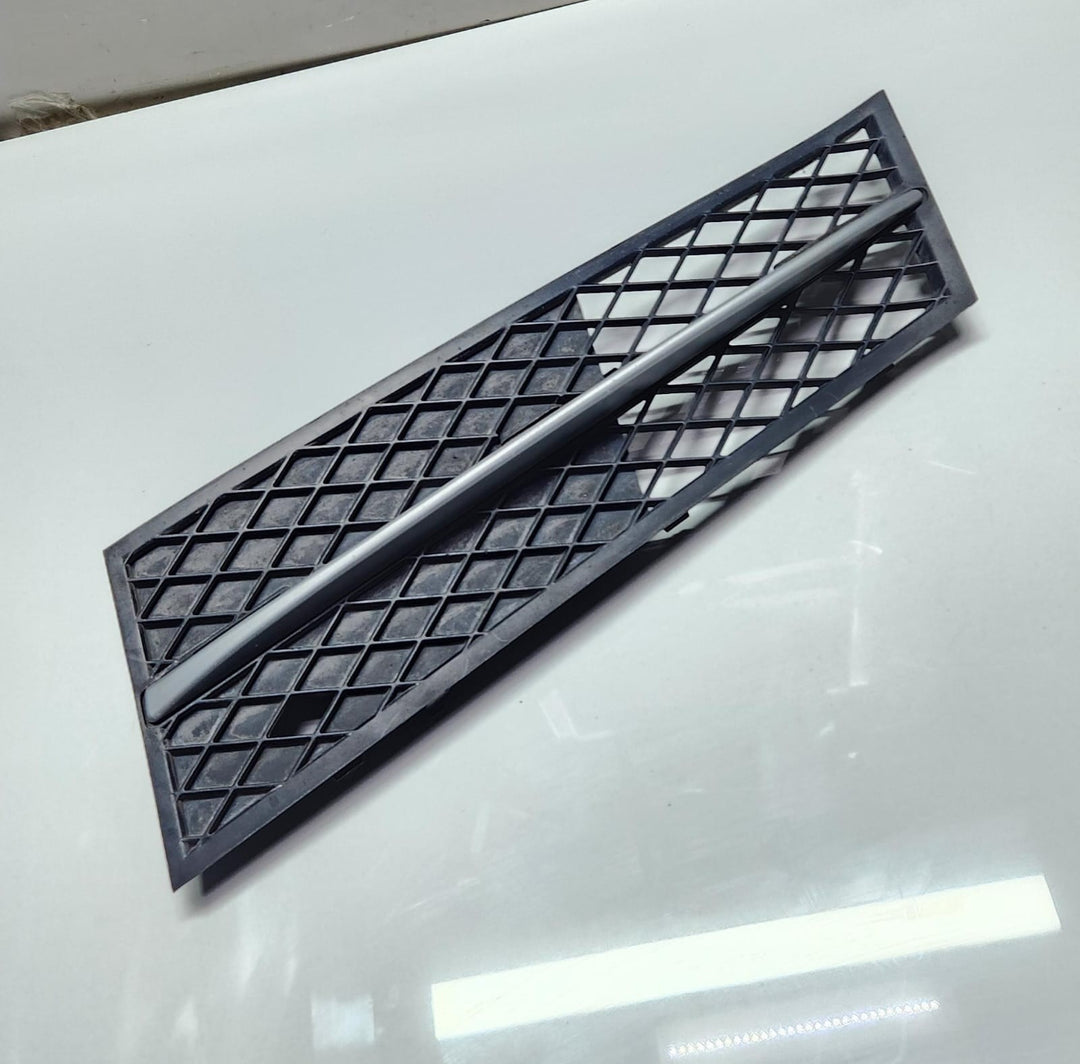 2011-2013 BMW 535i Front Bumper Grille Left 7200699 5 Series F10 F11 OEM