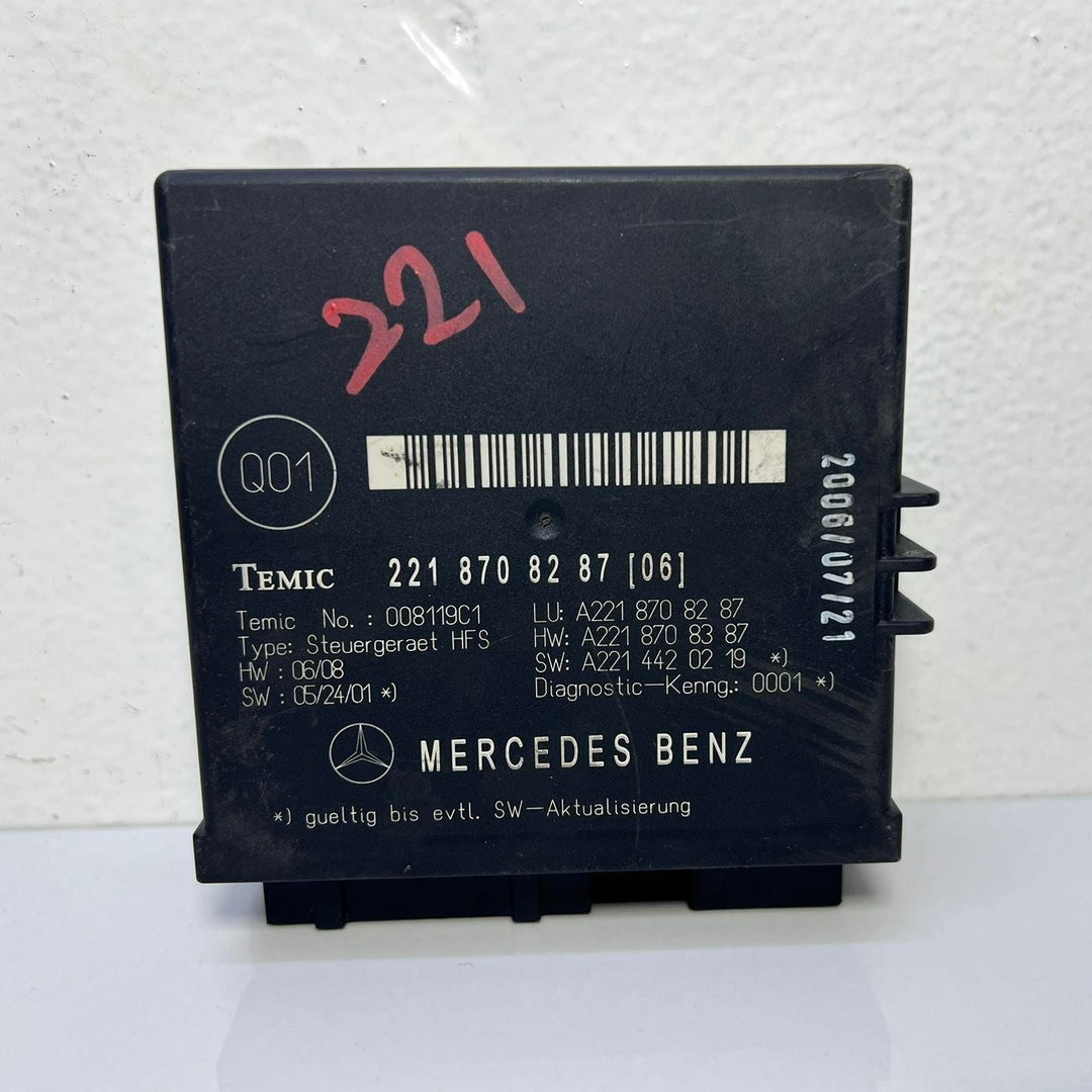 2007-2009 Mercedes-Benz S550 Trunk Release Remote Control Module 221 870 82 87 W