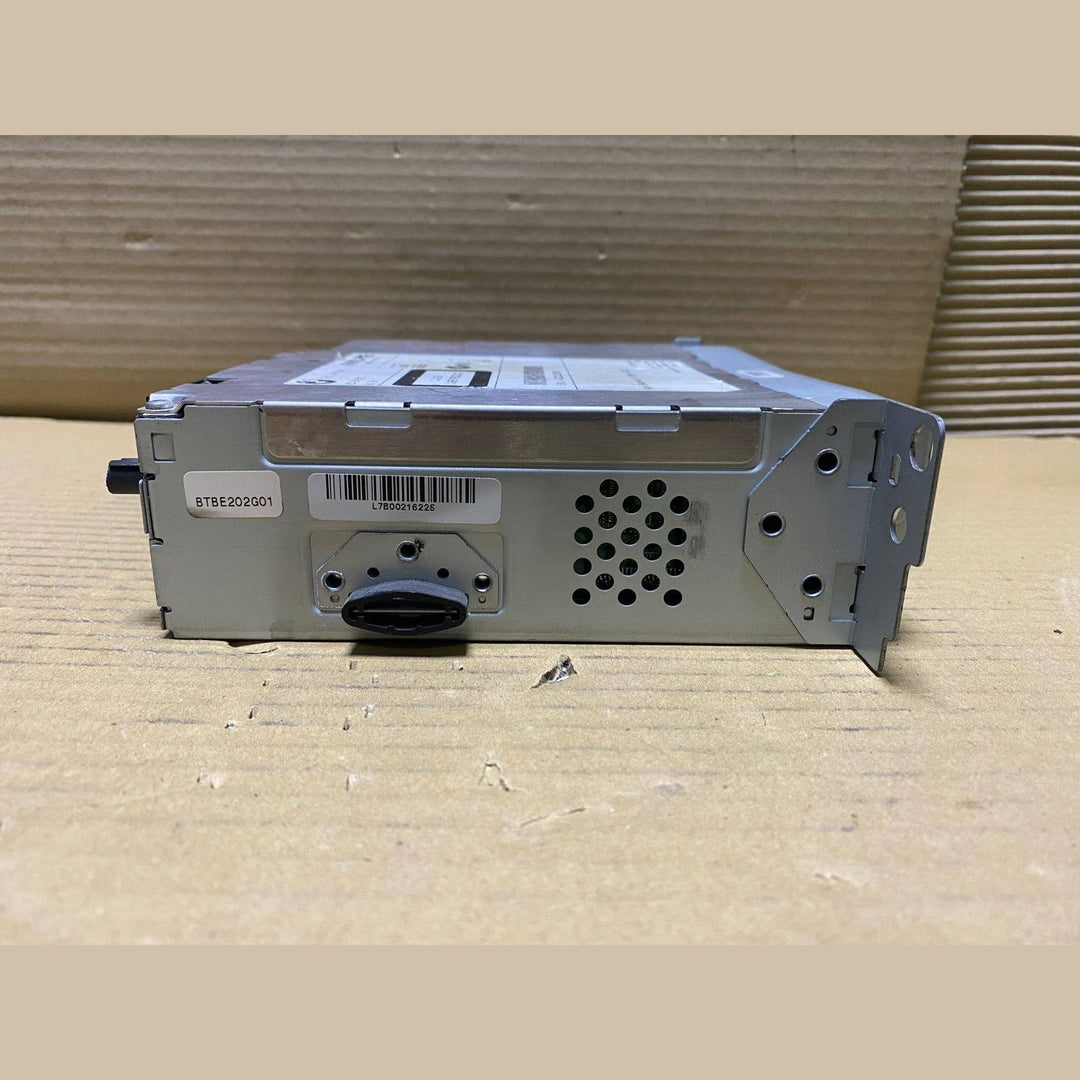 2011-2018 BMW X3 Audio System Radio Navigation 9311297 F20 1 Ser F30 