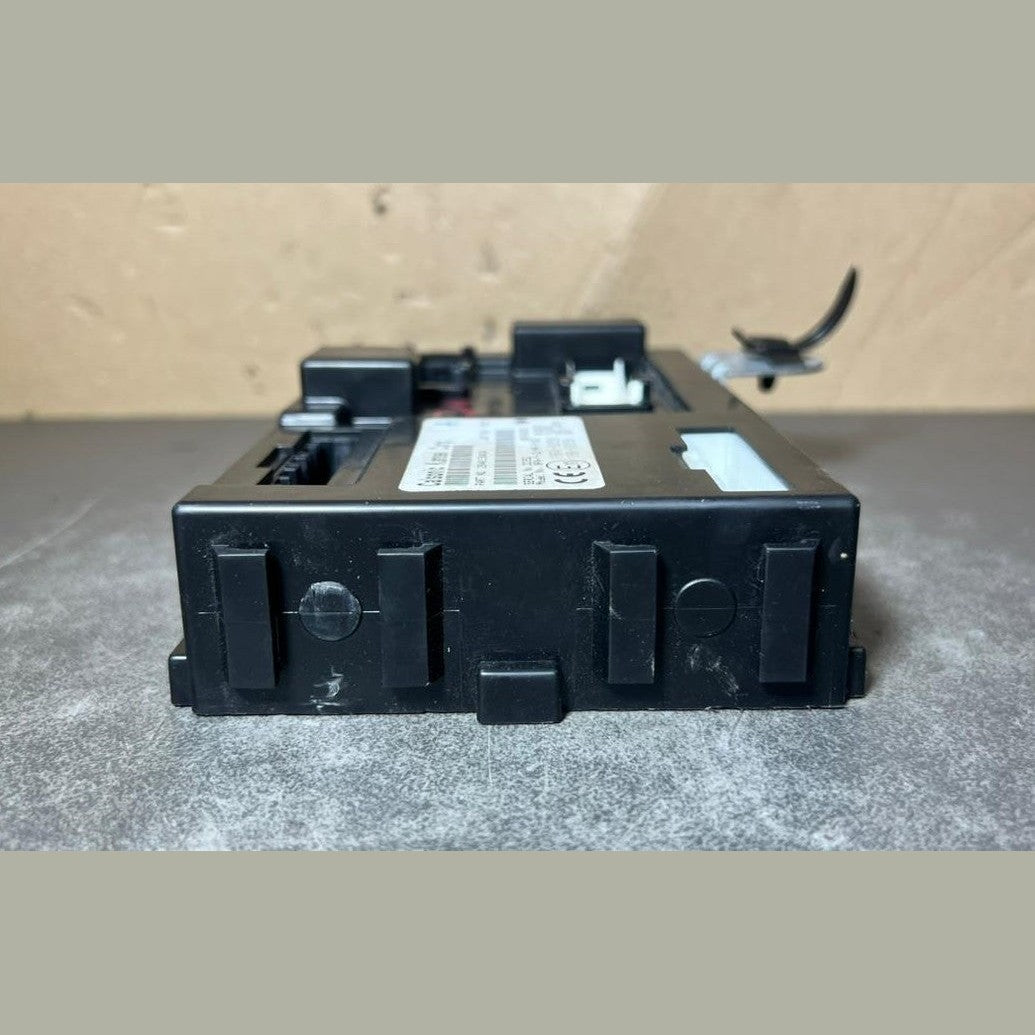 17-19 MERCEDES-BENZ W470 X-CLASS BCM BODY CONTROL MODULE UNIT 284B15XA0A OEM