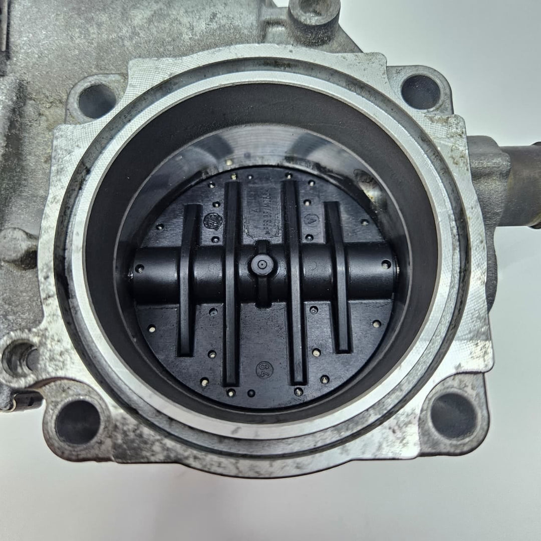 7588625-2011-2016 BMW F10 528i F30 328i N20 engine Throttle Body OEM