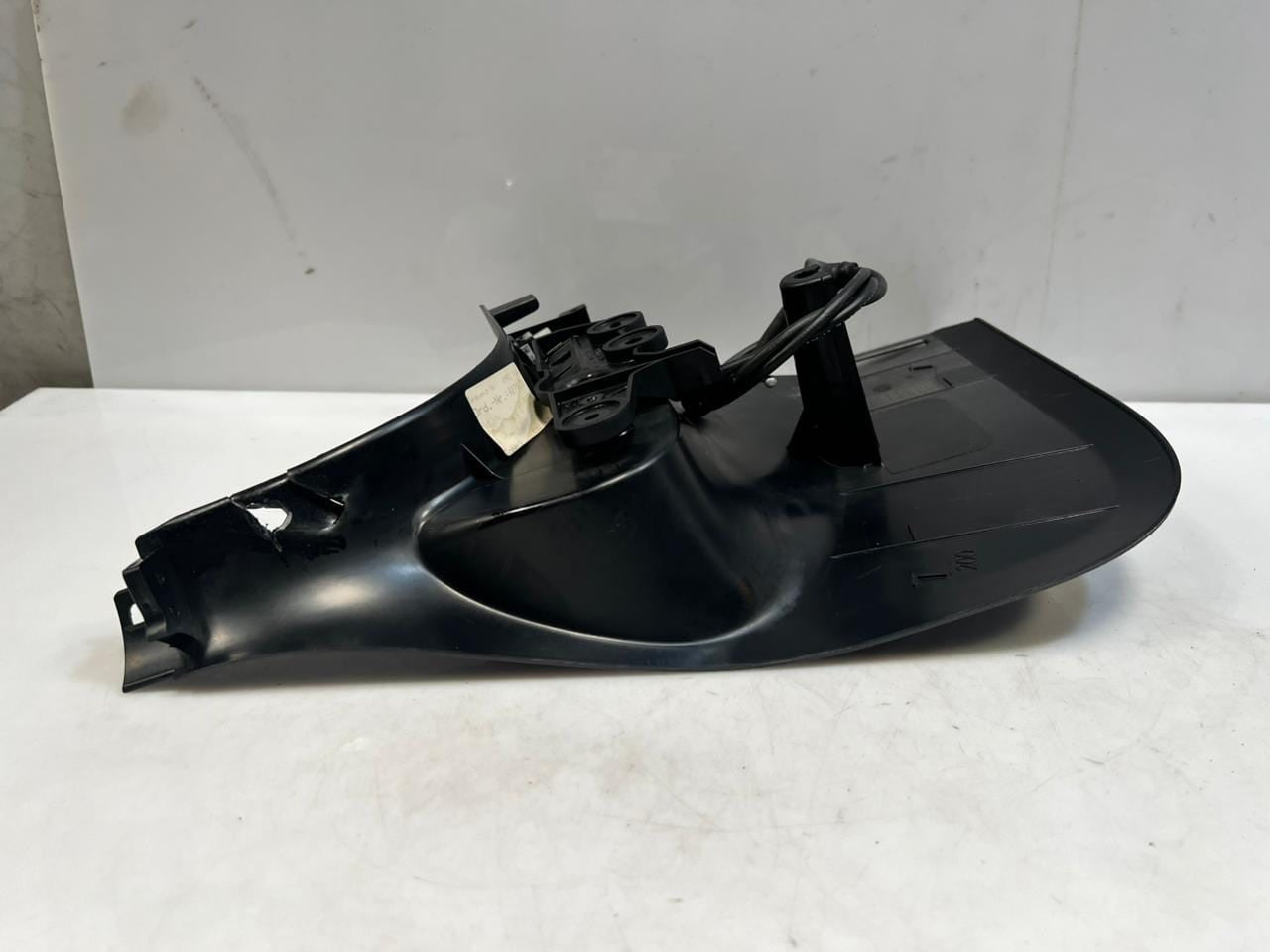 BMW 3' 4' F30 F31 F34 F32 Front Right Lateral Trim Panel Cover 7291092 OEM