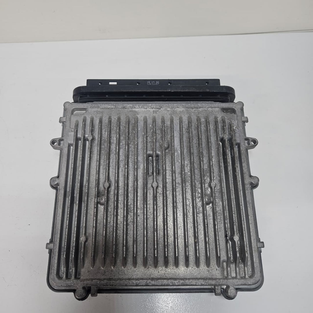 BMW 5 7 Series F07 F10 F01 F02 Engine Control Unit N57 D30A Diesel 8509757 OEM