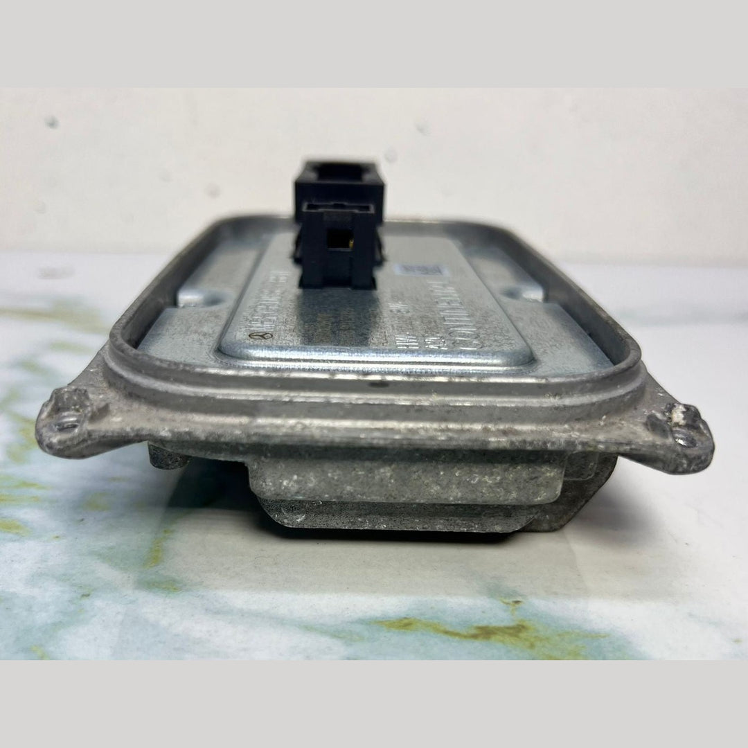 15-20 Mercedes W205 C-Class Headlight Ballast Control Module A205 9005110 OEM