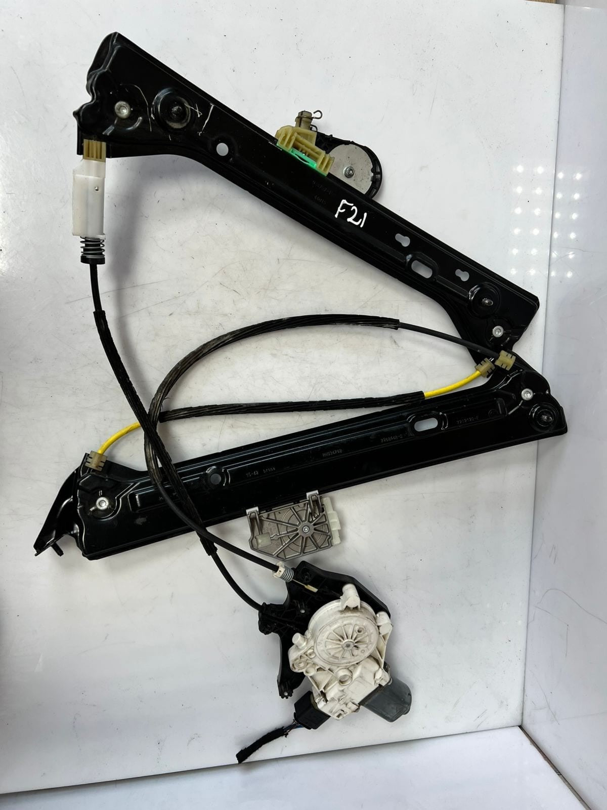 2014-2016 BMW 228i Front Right Window Regulator 7292120 2 Series F23 and 228i
