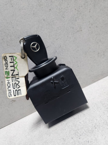 2003-2009 Mercedes-Benz C230 Ignition Switch Module 2095450908 W203 C230 and CLK