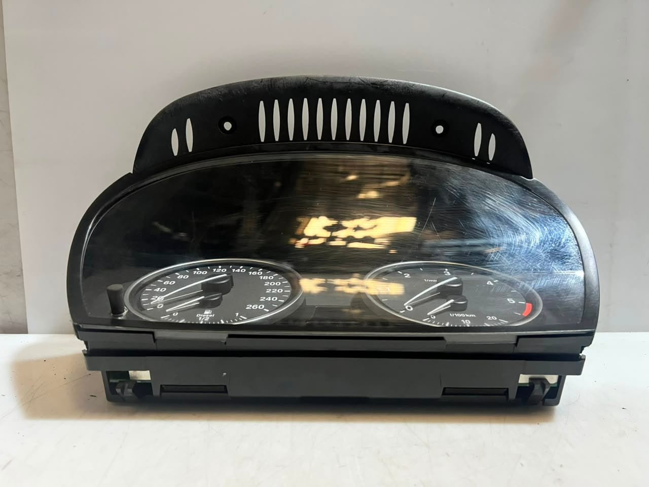 2009-2011 BMW X5 E70 3.0D and 3.5D Speedometer Instrument Cluster 9195690 OEM