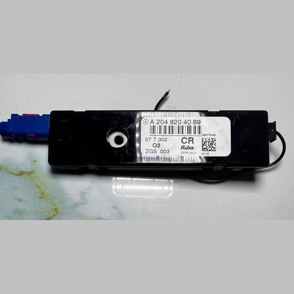 2008-2015 Mercedes-Benz C63 AMG Antenna Amplifier A2048204089  C-Class W204