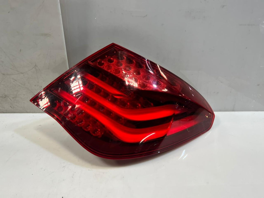 BMW 7' F01 F02 F03 Tail Light Assembly Rear Right With Stop Light 7300268 ECE