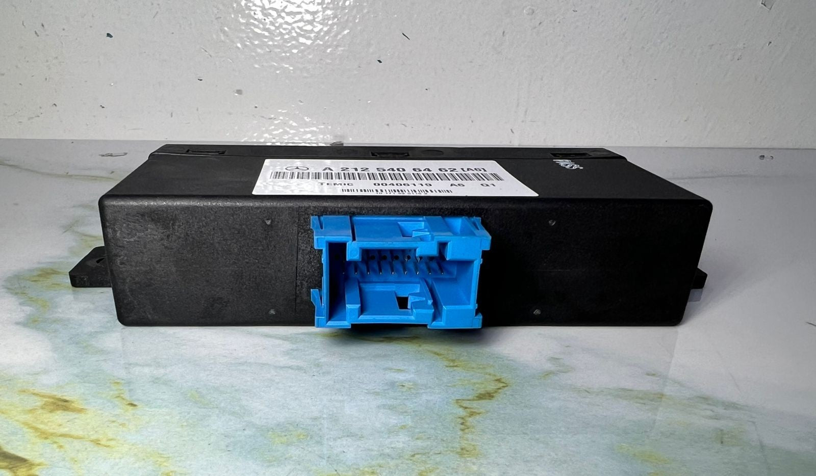 Mercedes E-Class W212 Air Suspension Control Unit A2125406462 OEM