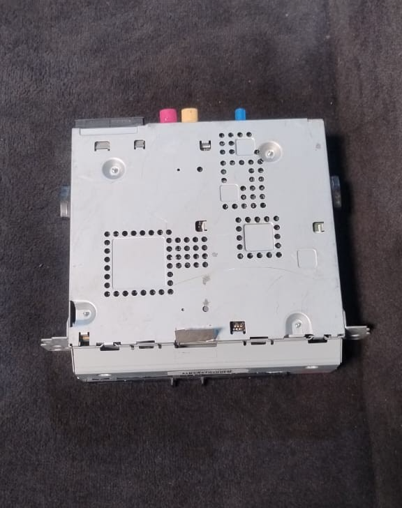 BMW F10 / F11 520D  N47D20C RADIO CD PLAYER AUDIO  TOURING AUTO - 9272006