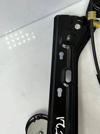 2014-2016 BMW 228i Front Right Window Regulator 7292120 2 Series F23 and 228i