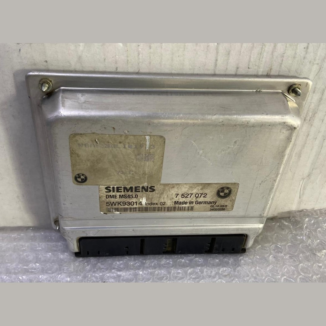 OEM BMW 5 SER 530i E60 E61 SEDAN x3 ENGINE CONTROL MODULE ECU ONLY DME 7527072