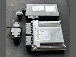 Bild in die Galerieansicht laden, BMW X5 E70 E60 3.0L M57 ENGINE CONTROL UNIT MODULE DDE ECU  SET - 7809944