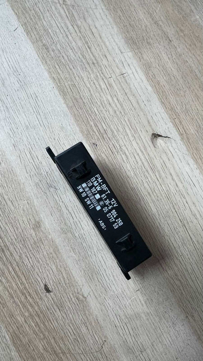 BMW 5 series E39 DOOR CONTROL MODULE PM BFT MIRROR WINDOW ECU 6904250