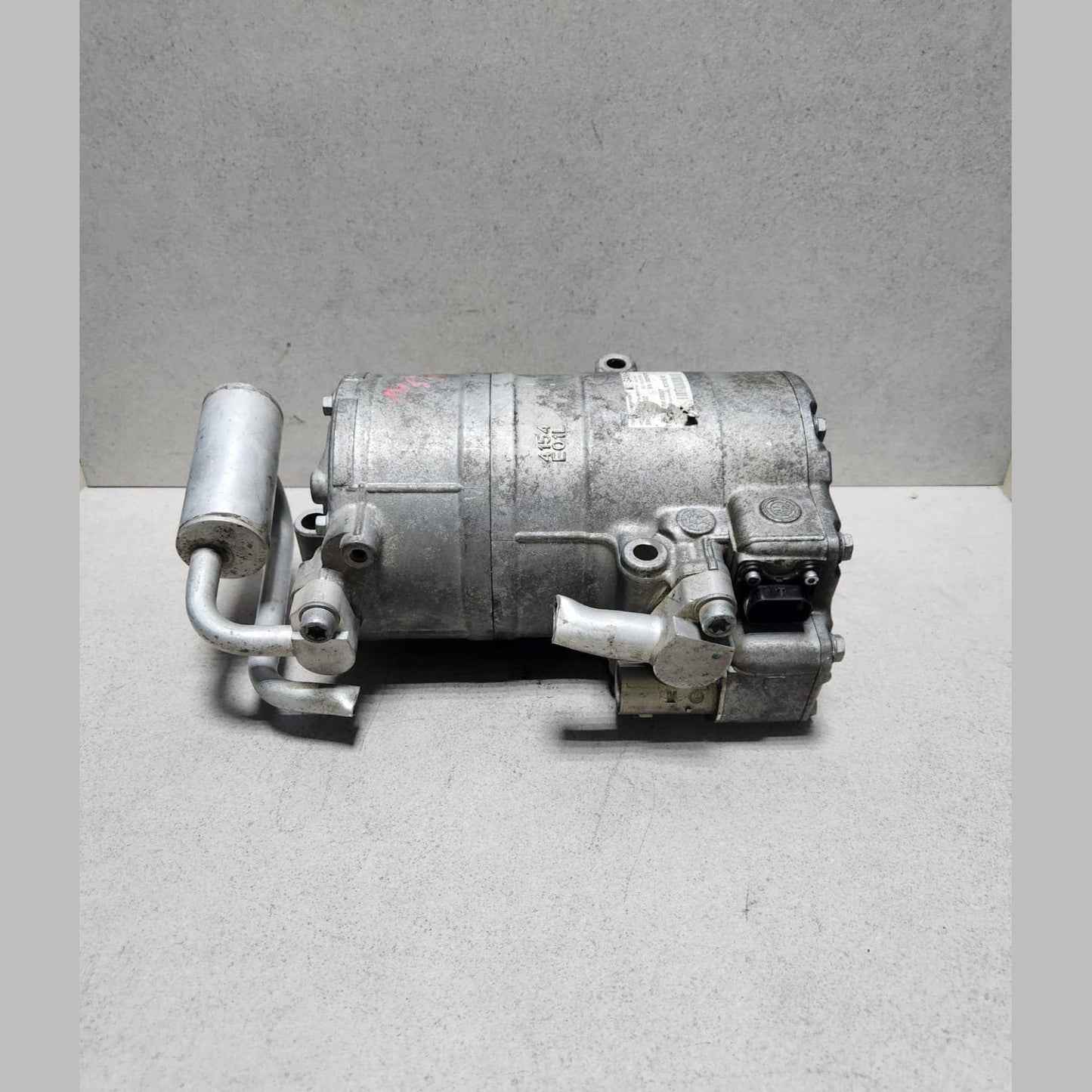 BMW Electric A/C Air Conditioning Compressor 9240287 F30 F10 F01 F02 F03 F03 F04